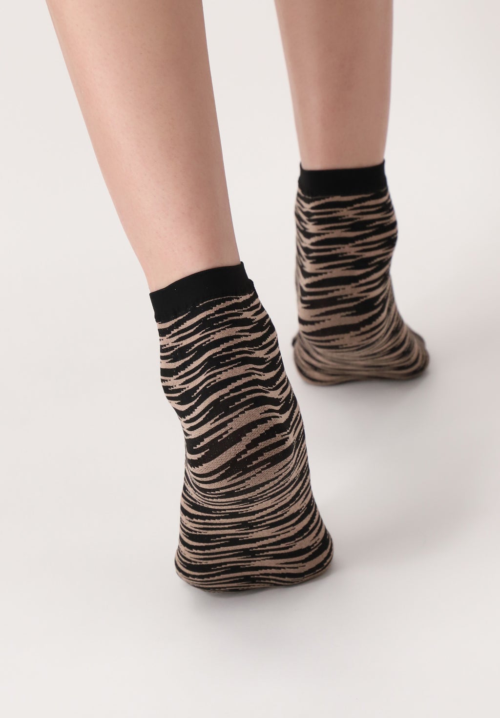 Blickdichte Socken mit Zebra-Muster