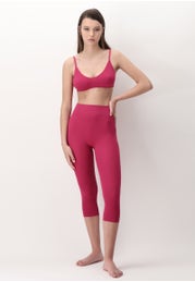 All Colors Rib Seamless Stretch Fabric Capri Leggings