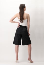 Bermuda-Shorts aus glänzendem Satin Night Glam