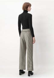 Cropped Trousers in Pied de Poule Fabric